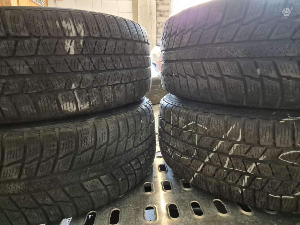 Dunlop, всесезонные 255/65 R18