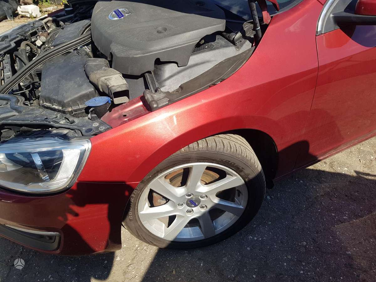 Volvo V60 Europa dalim