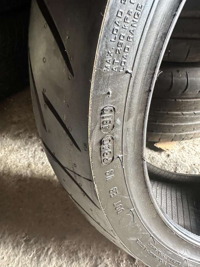 Metzeler, summer 190/50 R17