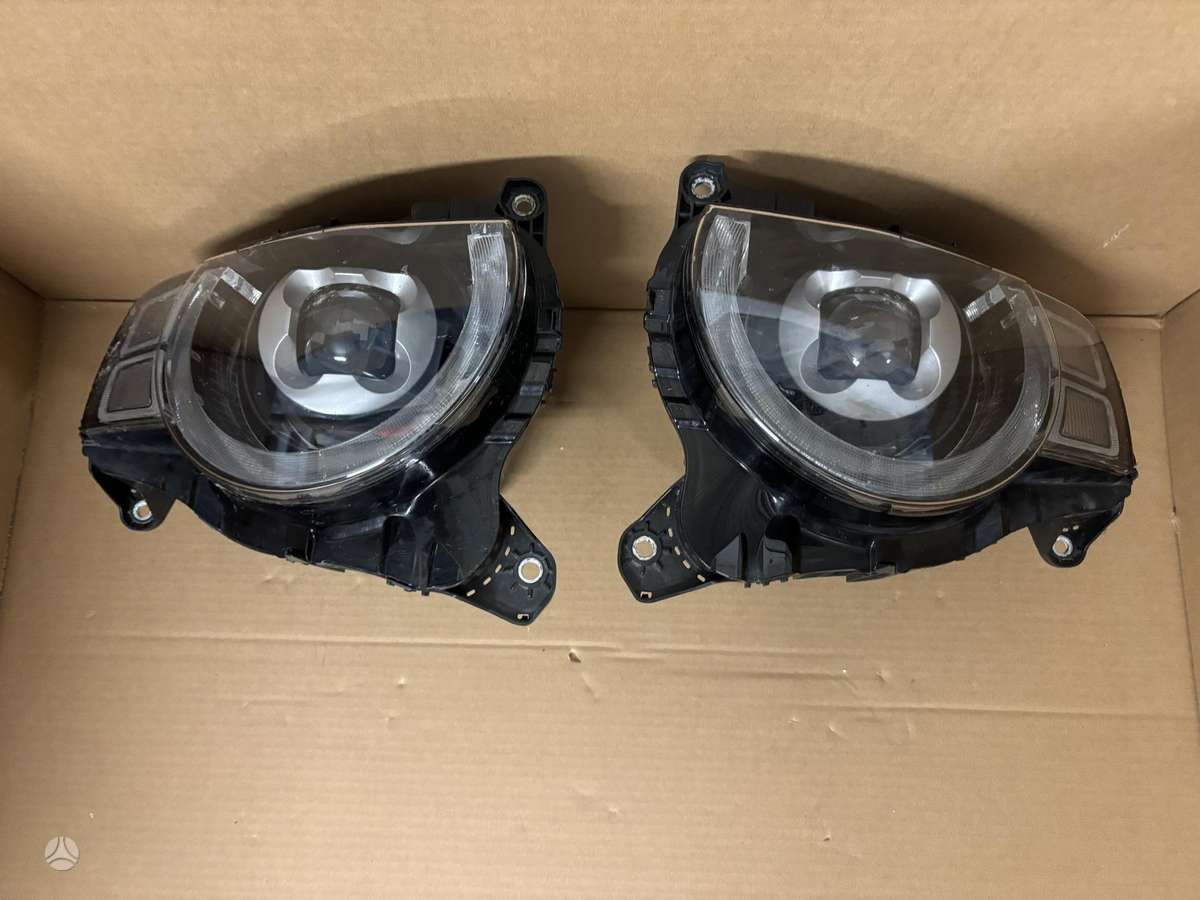 Land Rover Defender lights