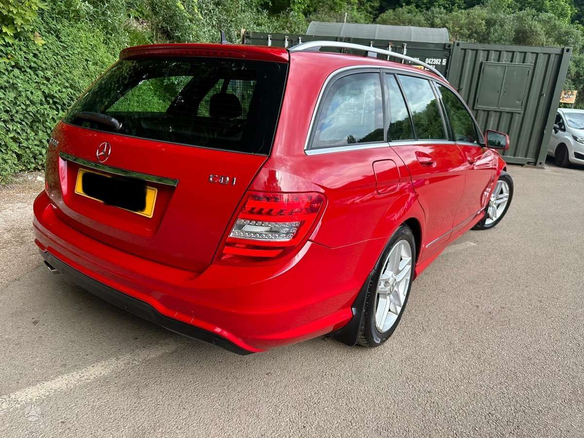 Mercedes-Benz C220