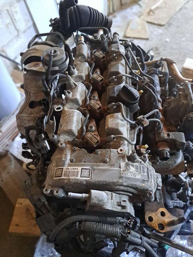 Toyota Avensis engine parts