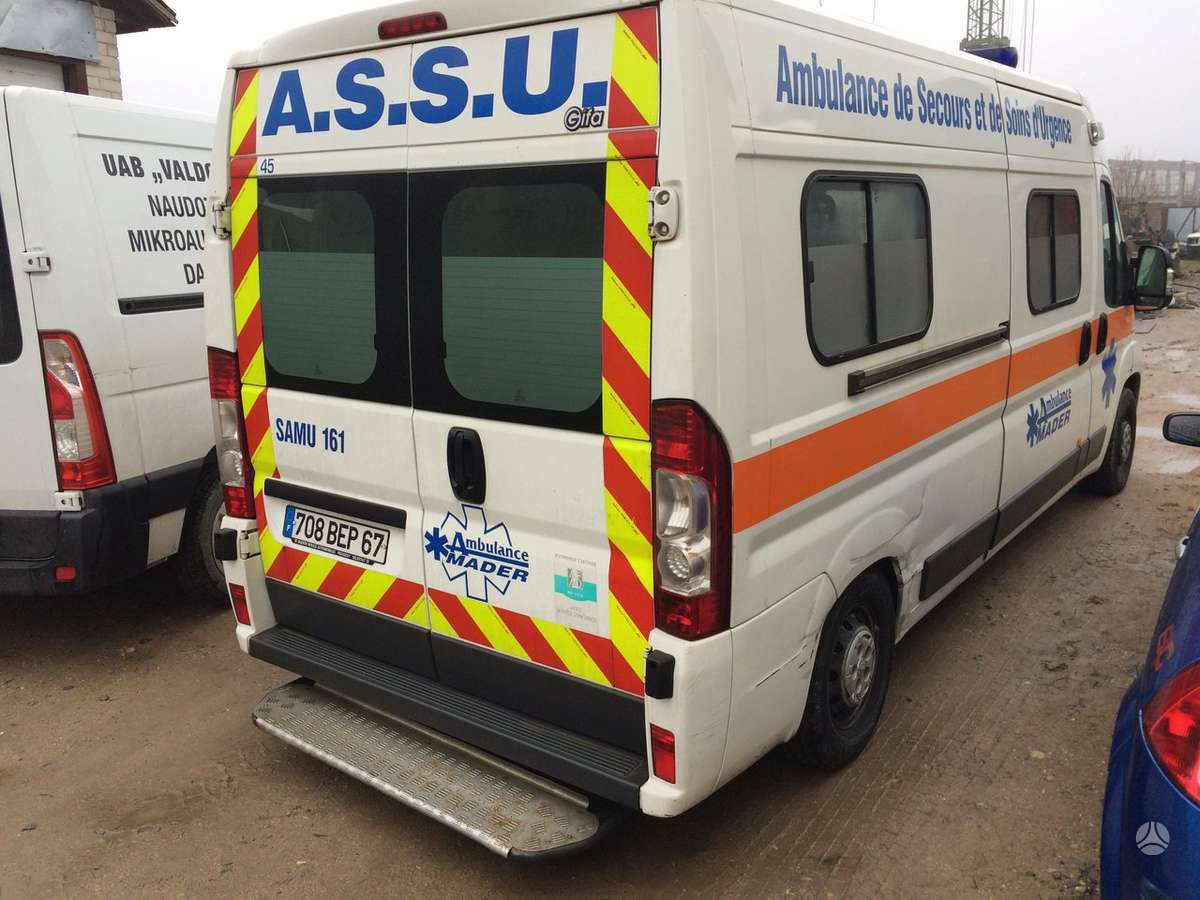 Peugeot Boxer, passenger vans