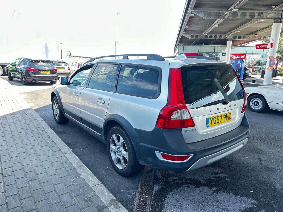 Volvo XC70