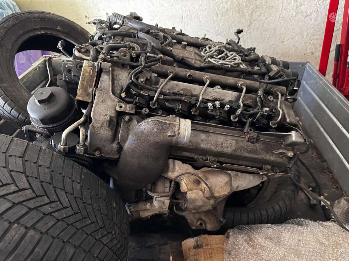 Mercedes-Benz ML420 engine