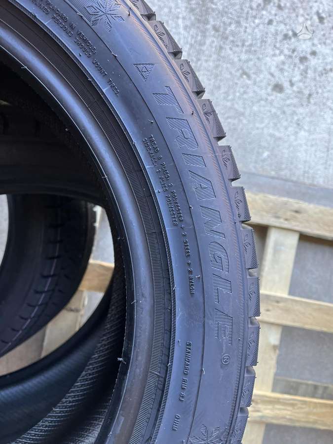 Triangle, winter 245/45 R18