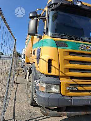 Scania P420, autocisternos