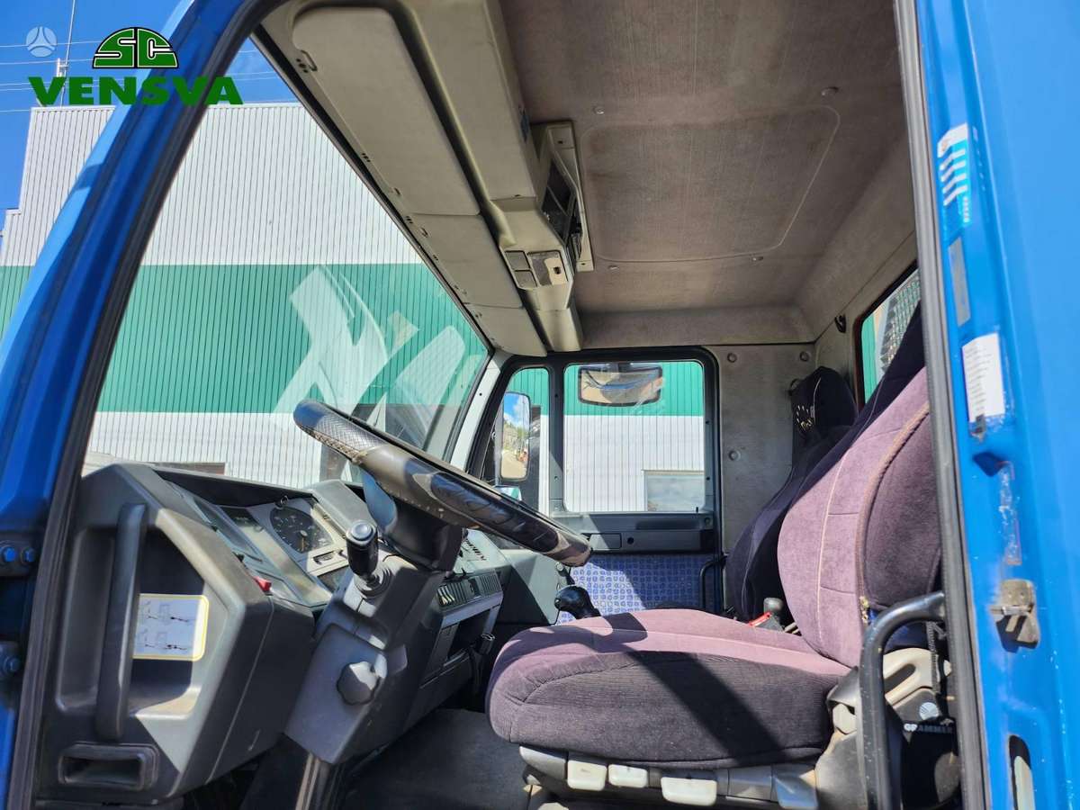 MAN LE 8.220, dropside trucks
