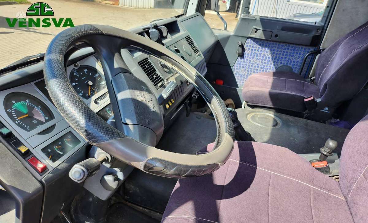MAN LE 8.220, dropside trucks