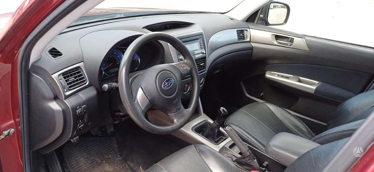 Subaru Forester по частям