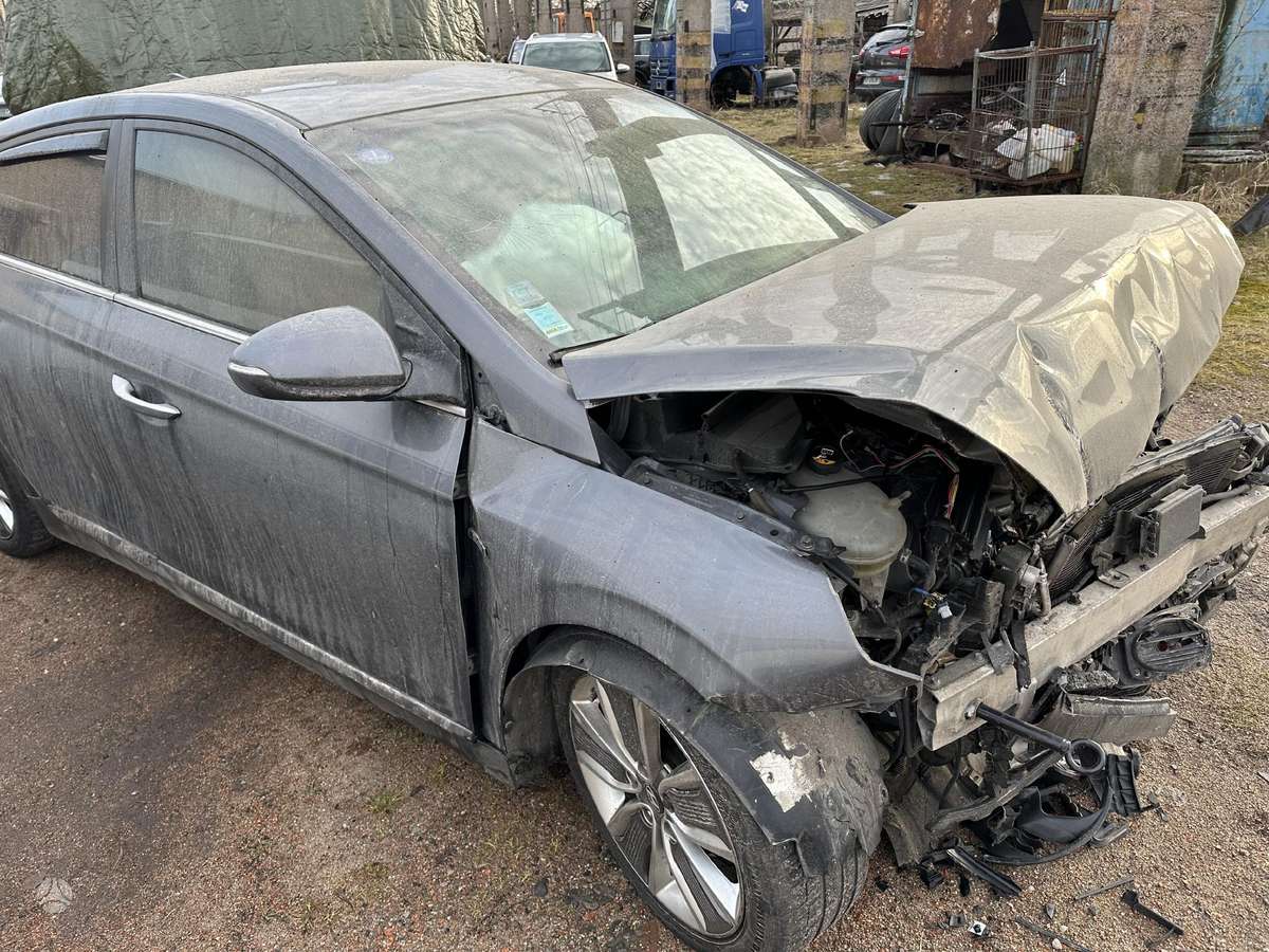 Hyundai IONIQ