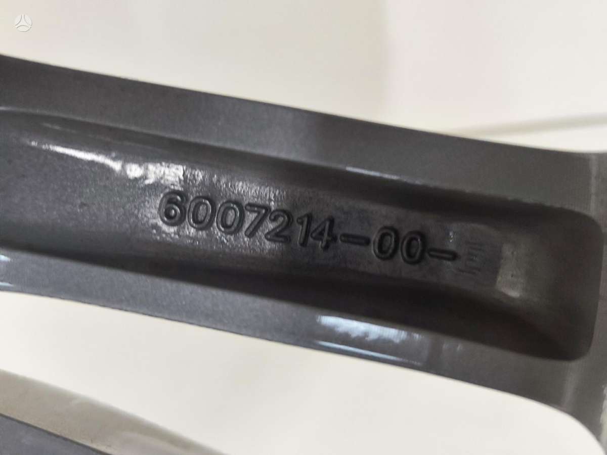 TESLA S, light alloy, R19