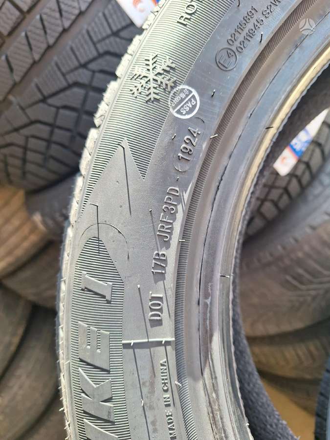 Rockblade, žieminės 215/55 R17