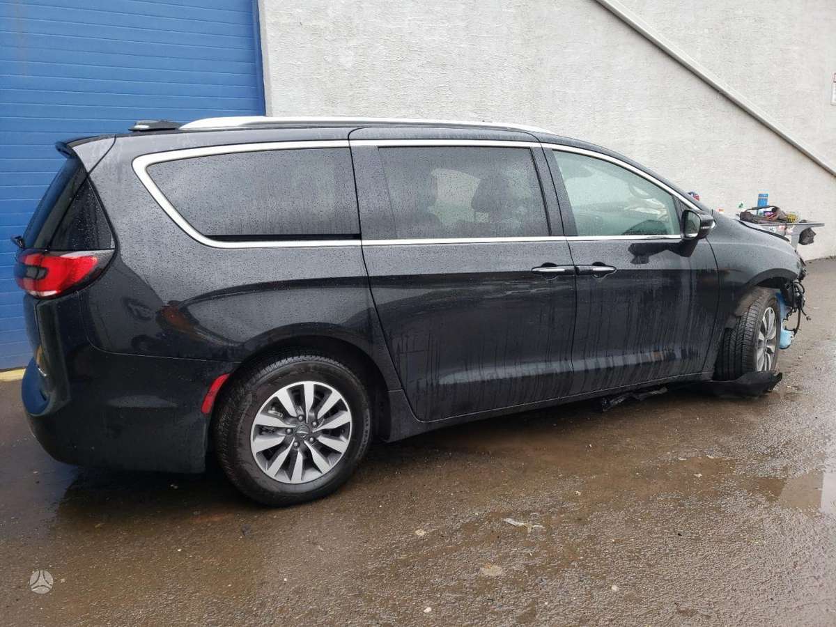 Chrysler Pacifica dalimis. Pacifica hybridas