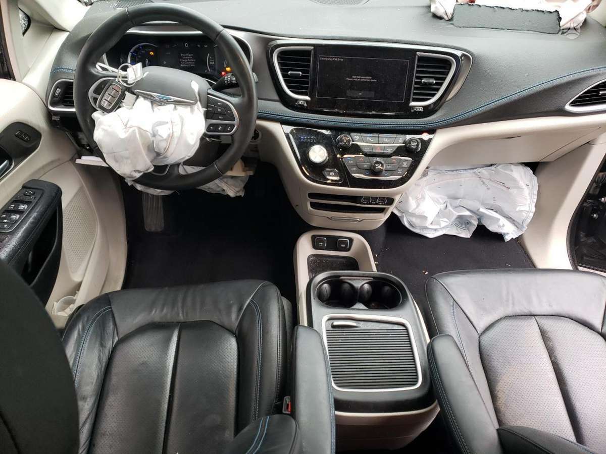 Chrysler Pacifica for parts. Pacifica hybridas