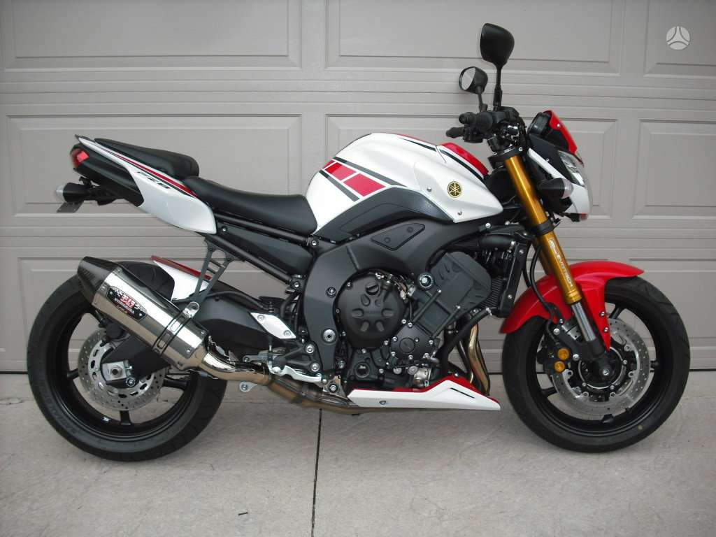 Yamaha FZ, street / classic