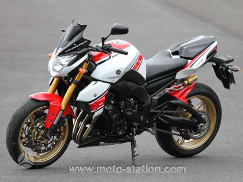 Yamaha FZ, street / classic
