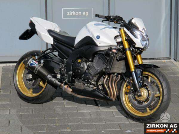 Yamaha FZ, street / classic