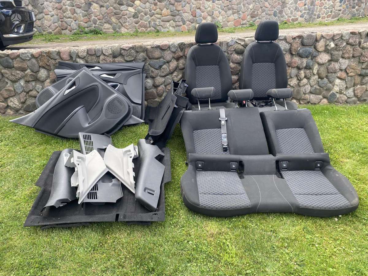 Opel Astra durų apmušalai, sėdynės