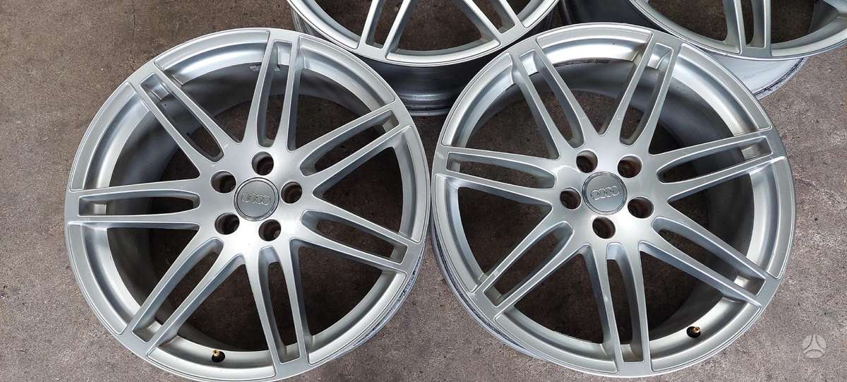 Audi, vieglmetāla, R20