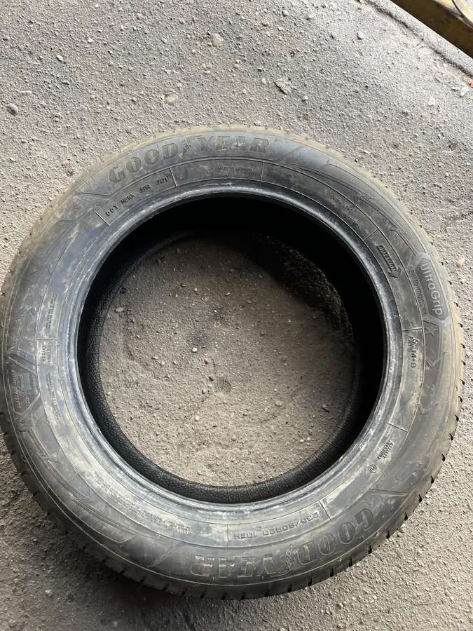 Goodyear UltraGrip performance+, žieminės 235/60 R20