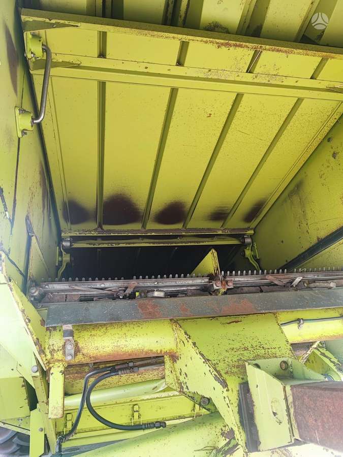 Claas Dominator 88 S, kombainai