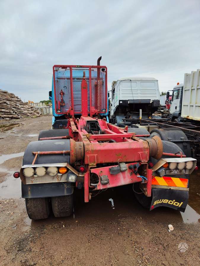 Scania 144, trucks