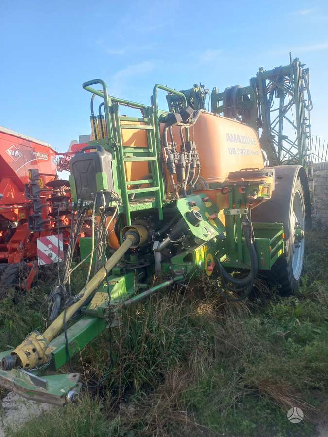 Amazone UG-3000, ploughs