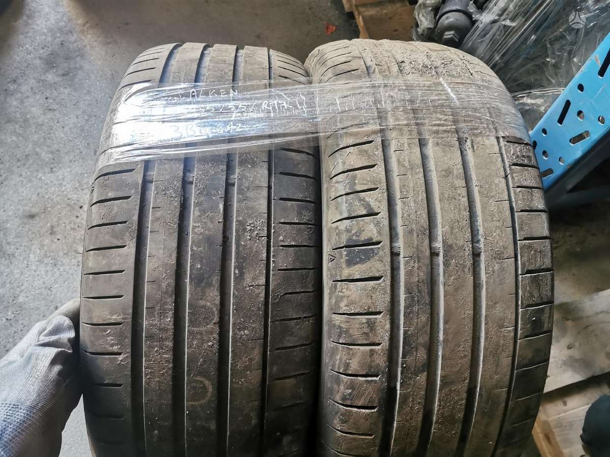 Falken, летние 235/55 R17