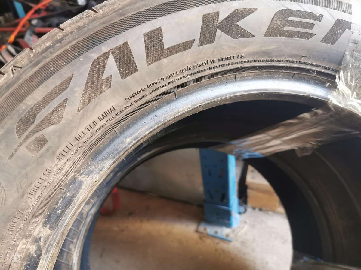 Falken, летние 235/55 R17