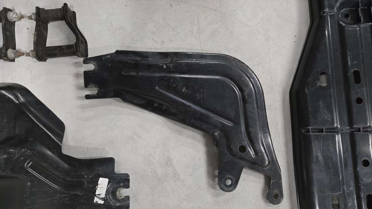 Volkswagen Amarok детали шасси