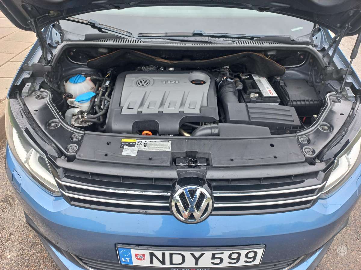 Volkswagen Cross Touran - 11