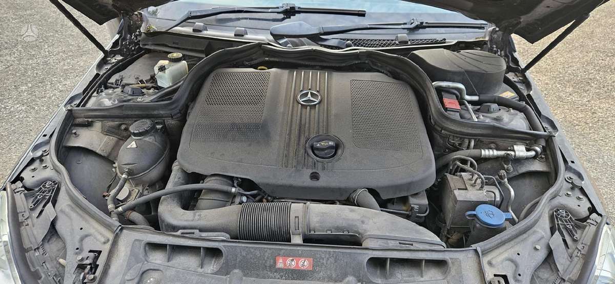 Mercedes-Benz C200