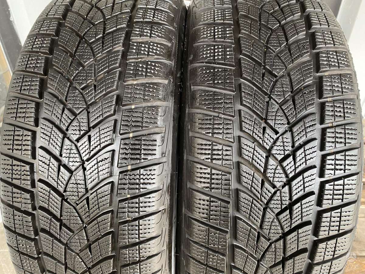 Goodyear Ultragrip performance*, žieminės 215/50 R19
