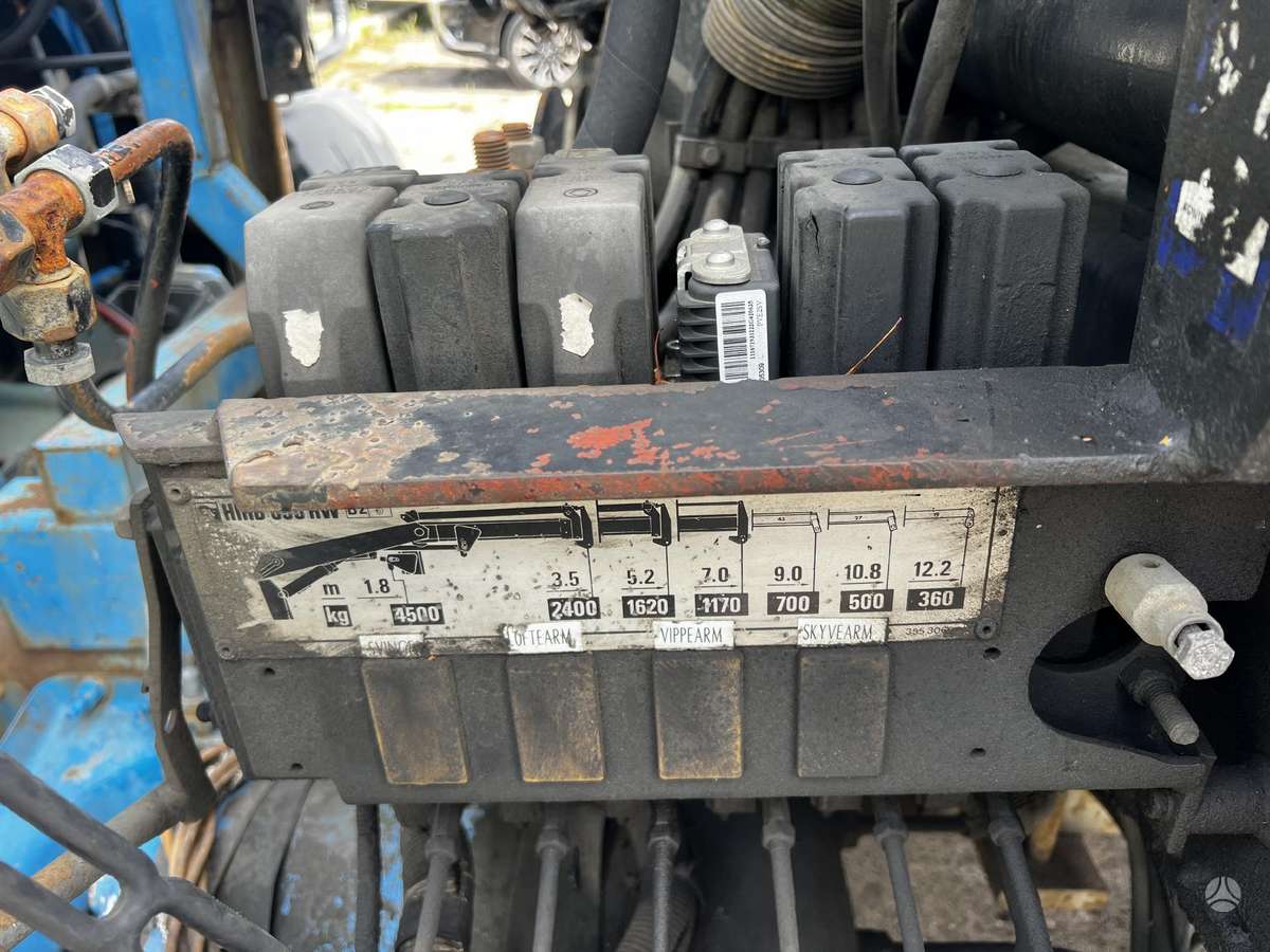 Volvo FL614, с краном