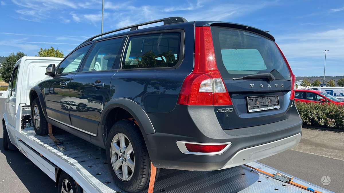 Volvo XC70