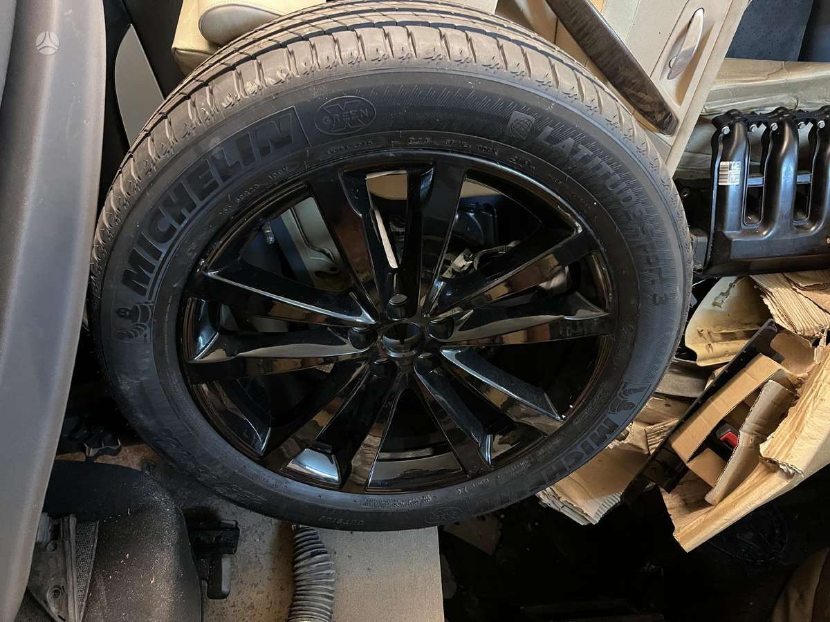 Jaguar F-PACE, light alloy, R20