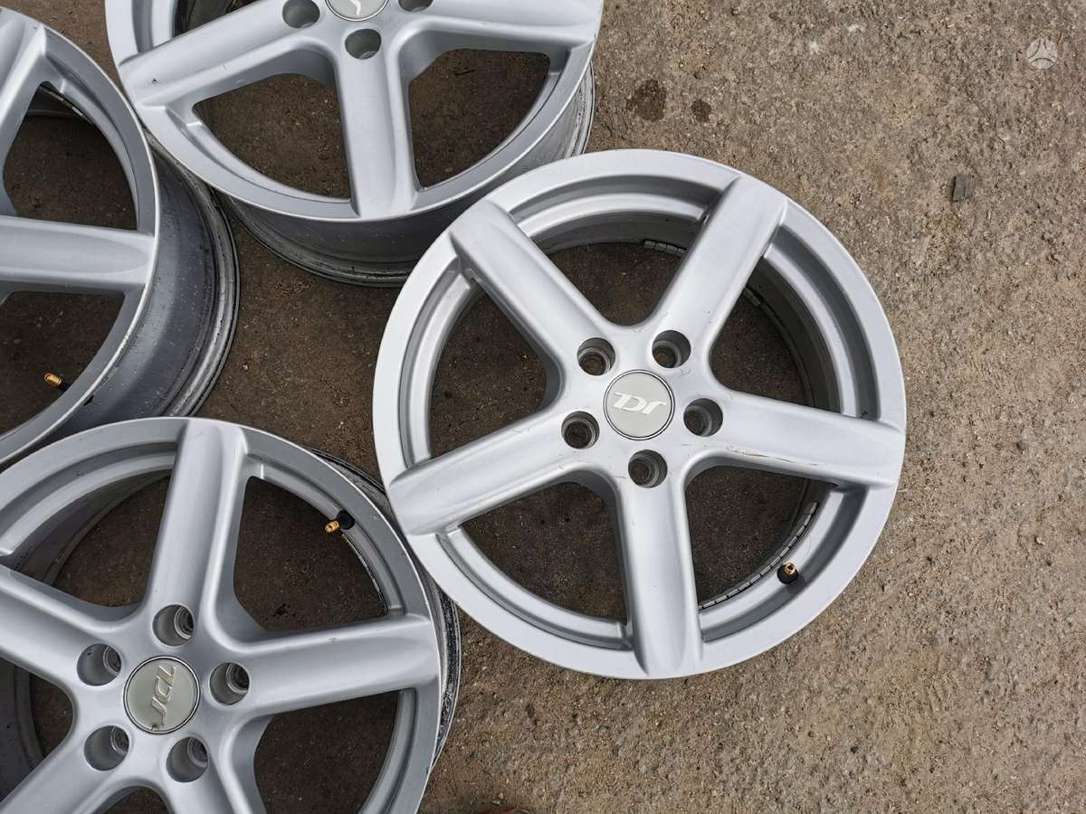 Volvo V50, lengvojo lydinio, R16