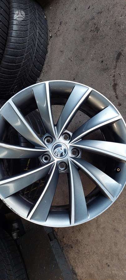 Skoda, lengvojo lydinio, R18