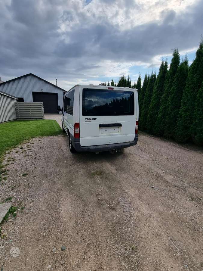 Ford Transit, passenger vans