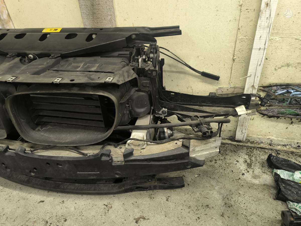 BMW 7 serija Pilnas komplektas