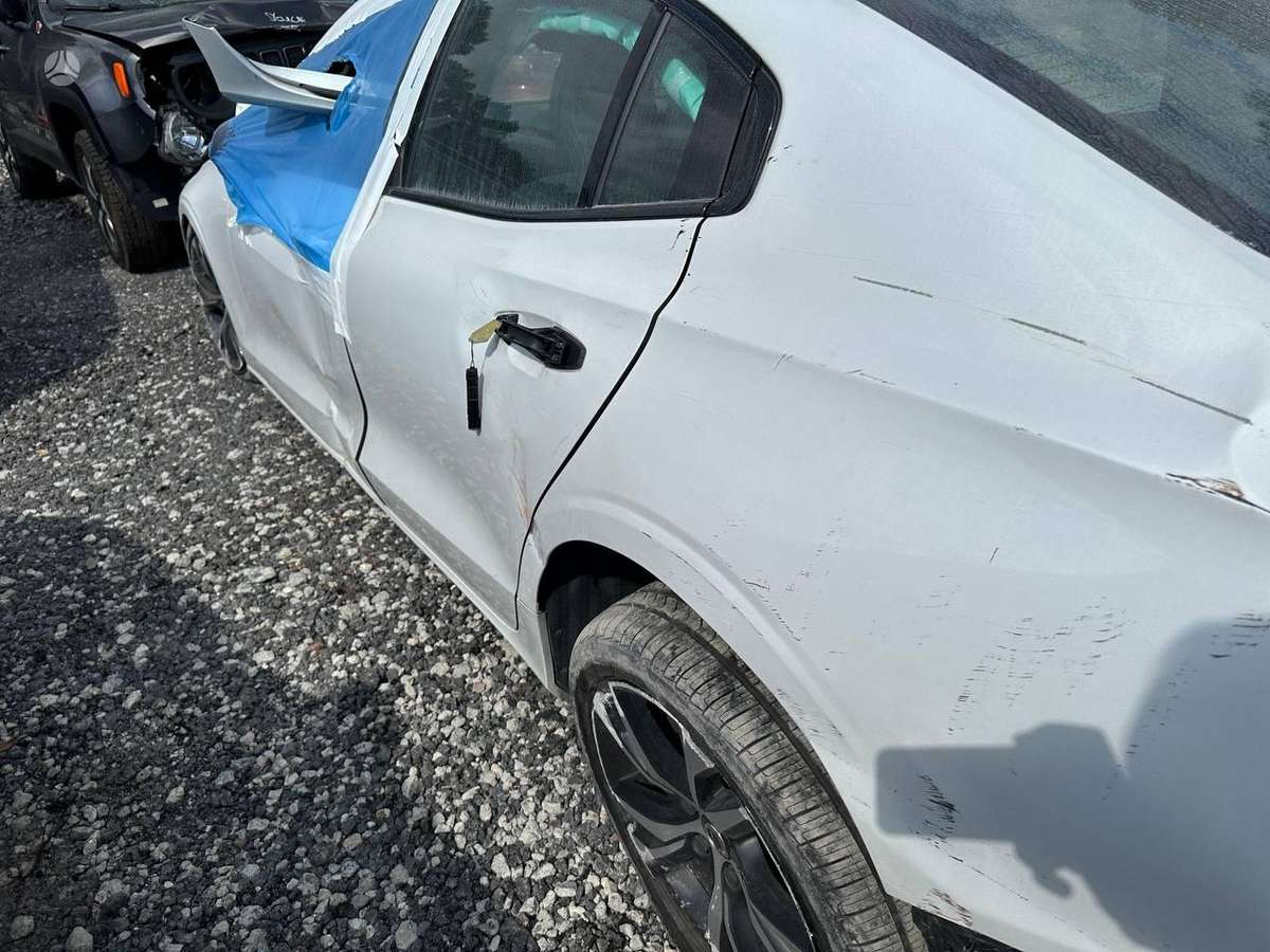 Volvo S60 kėbulo dalys