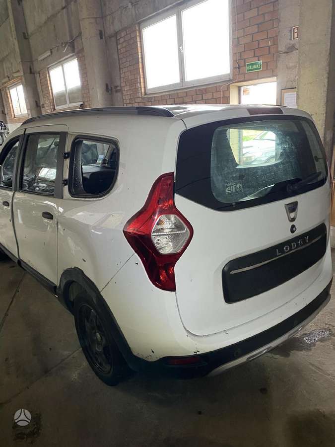Dacia Lodgy dalimis