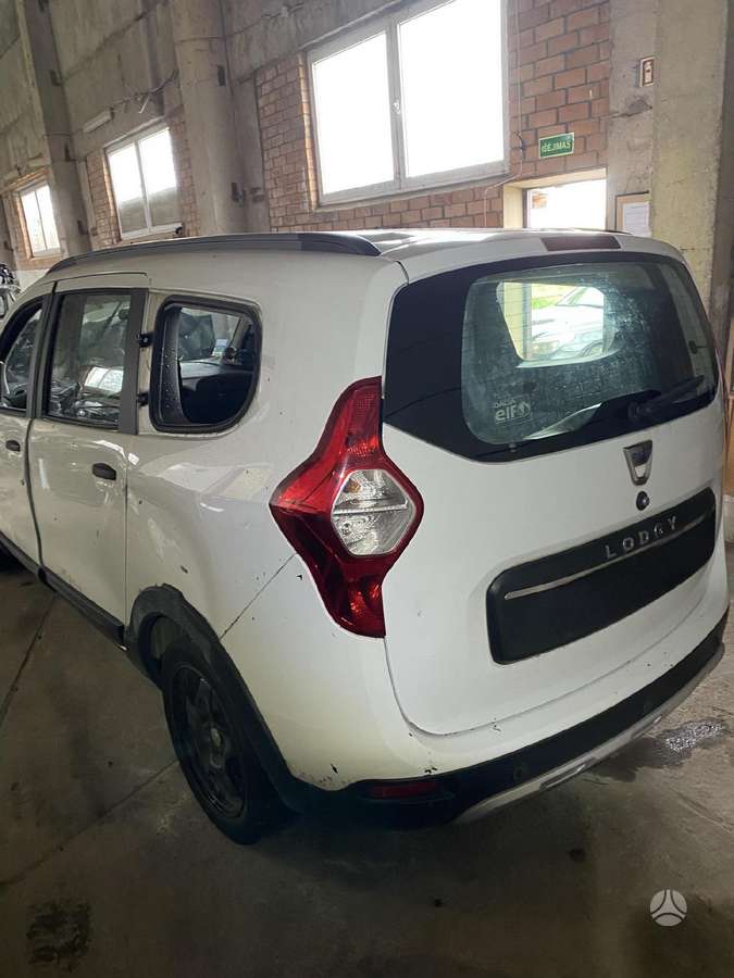 Dacia Lodgy по частям