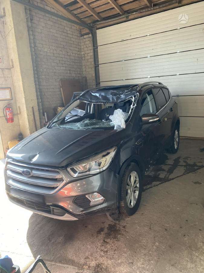 Ford Kuga for parts