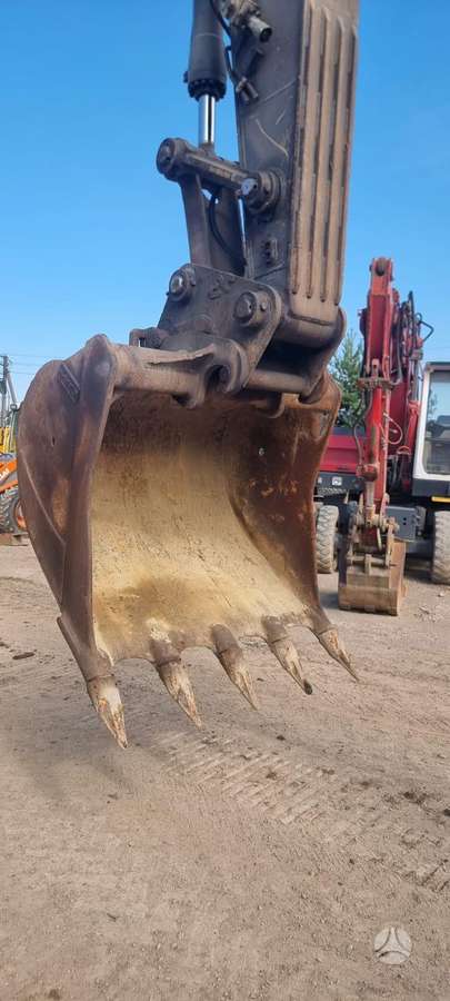 Volvo EC210 CNL, экскаваторы