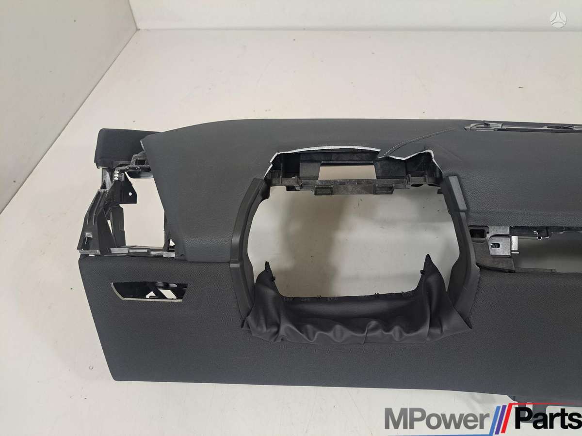 BMW iX Bmw ix i20 dashboard instrument panel upper and bottom sectio