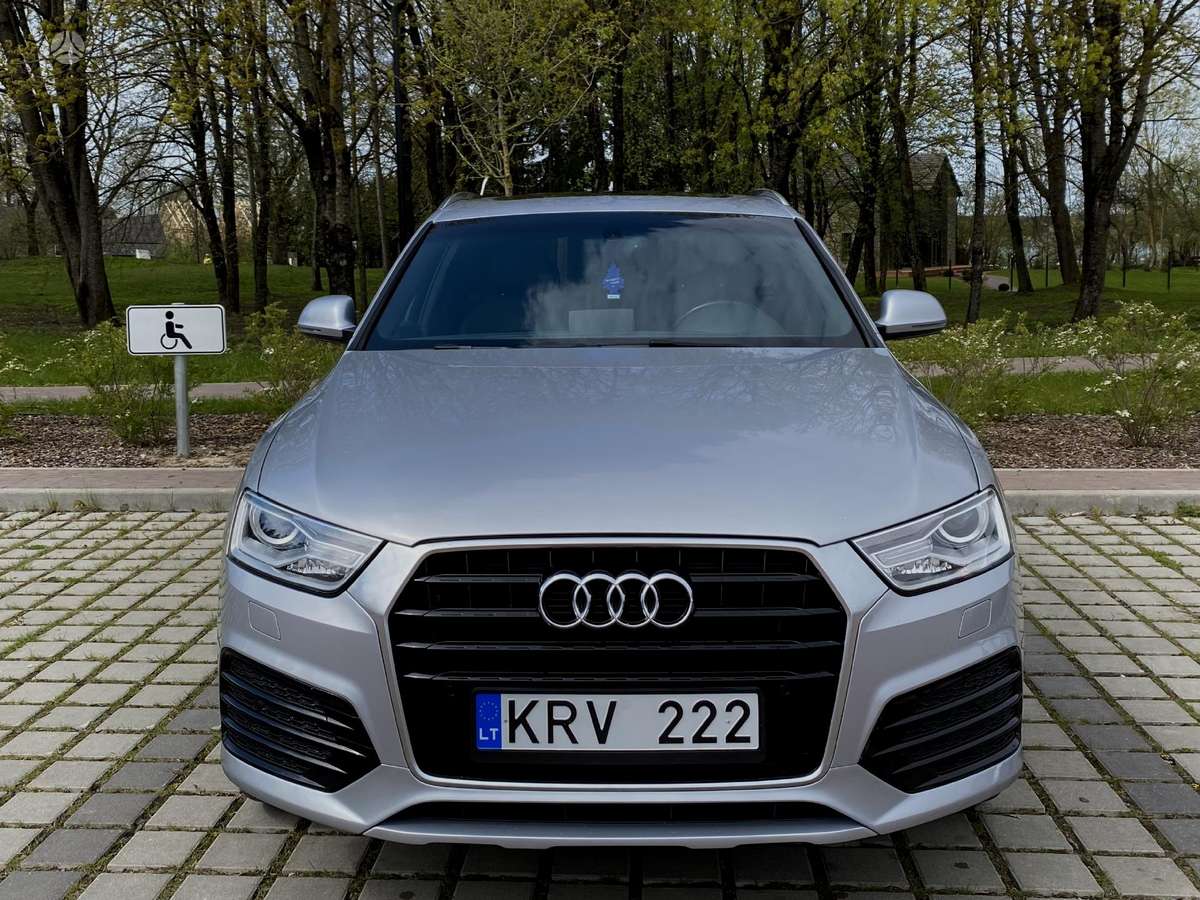 Audi Q3, 2.0 l., off-road / crossover