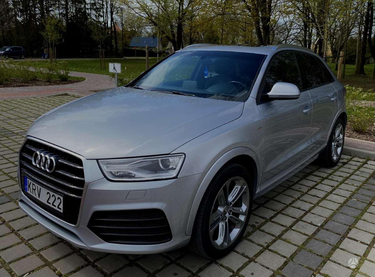 Audi Q3, 2.0 l., off-road / crossover