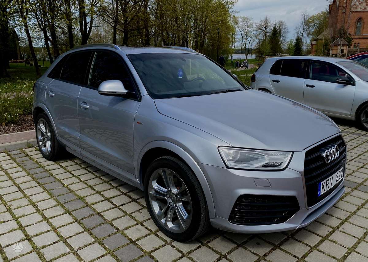 Audi Q3, 2.0 l., off-road / crossover